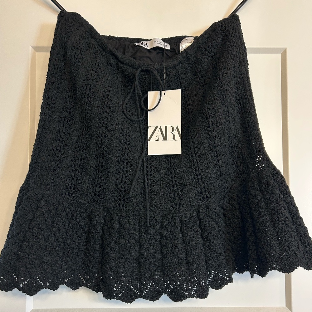 POINTELLE KNIT MINI SKIRT